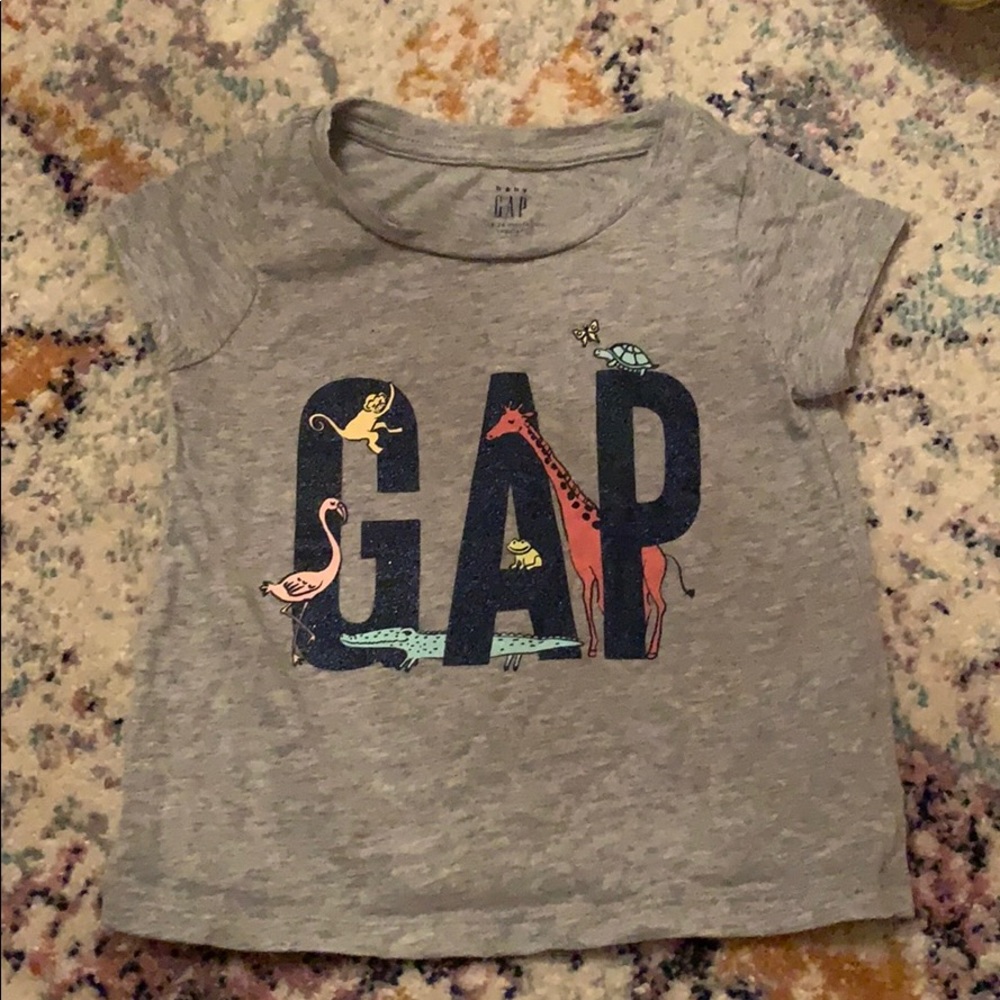 Gap tee